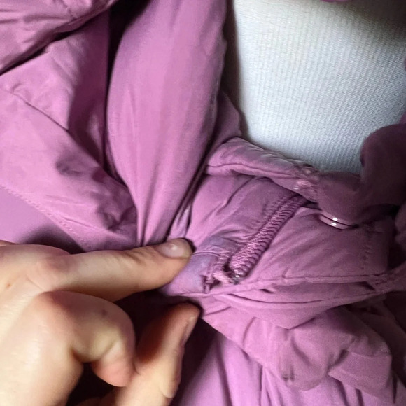 Lululemon Lilac Purple Wunder Puff Cropped Jacket, size 4 - Picture 13 of 14